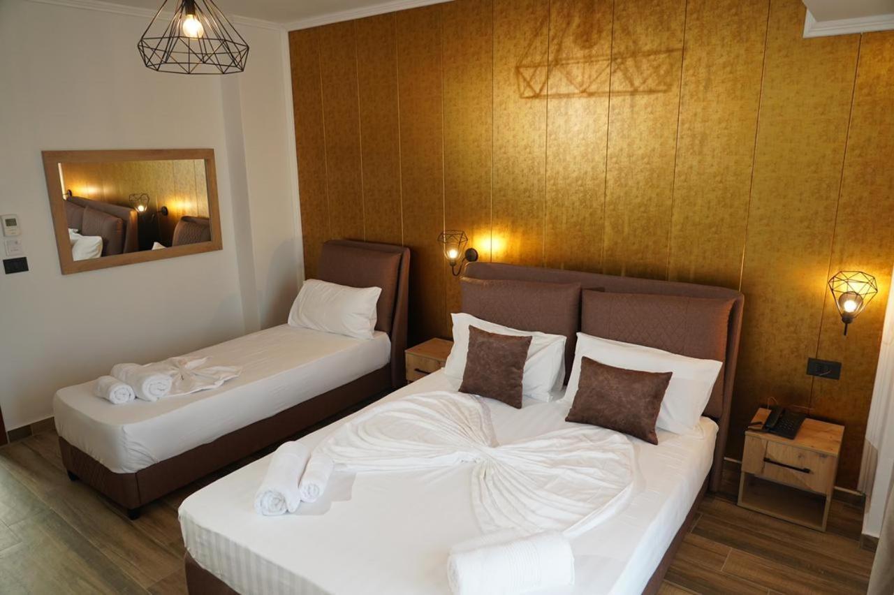 גולם Hotel Monaco & Garden מראה חיצוני תמונה