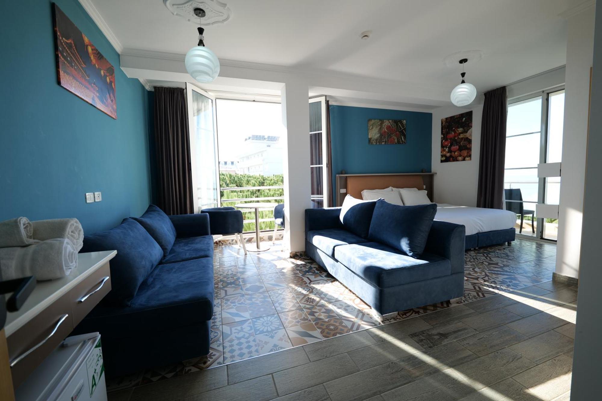 גולם Hotel Monaco & Garden מראה חיצוני תמונה